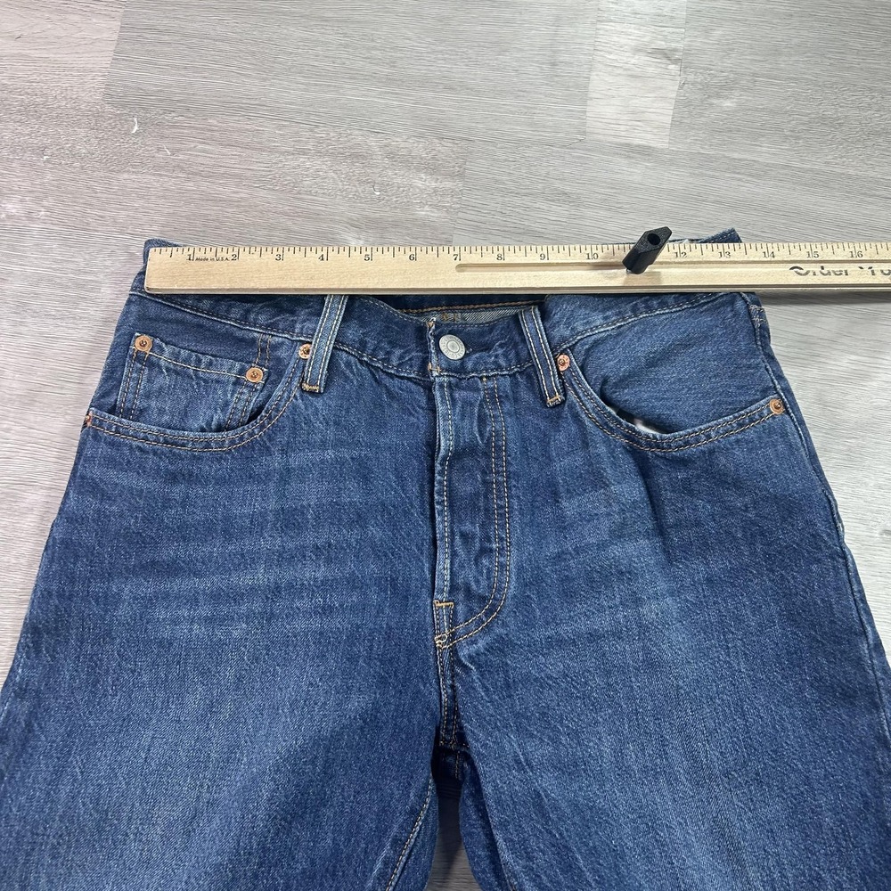 Levis 501 Jeans Womens 26x32 Blue Button Fly Straight Fit Denim Medium Wash - Picture 5 of 15